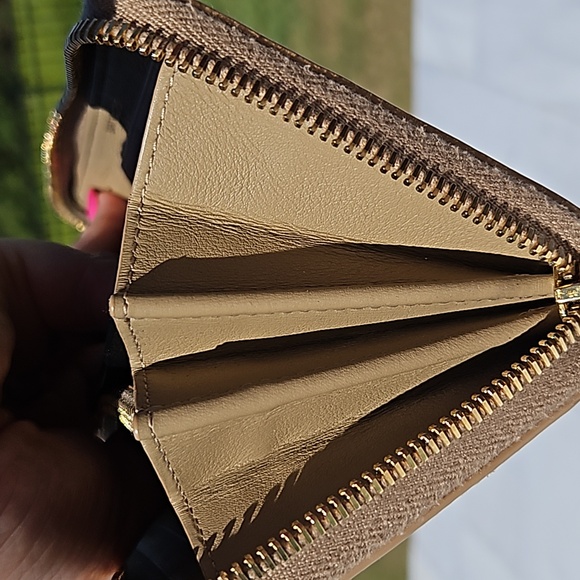 YSL Long Zippy Leather Wallet - Picture 14 of 16